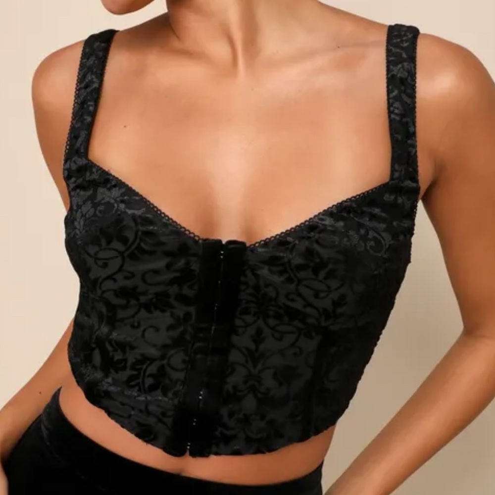☀️Lulu's Velvet Corset Top